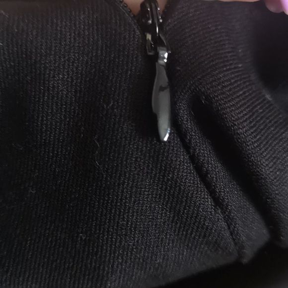 Gap Black Pencil Skirt, Stretchy Slim Fit, Size 10, Great! - Picture 9 of 16